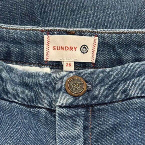 Sundry Raw Hem Slightly Distressed Mid Rise Crop Jeans Comfort Capsule Summer 25 - Picture 6 of 10